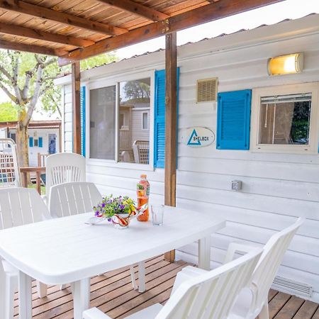 Happy Camp Mobile Homes In Butterfly Camping Village Peschiera del Garda Ngoại thất bức ảnh